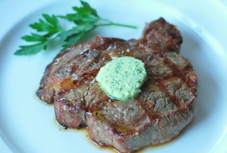 STEAK WITH PARSLEY BUTTER