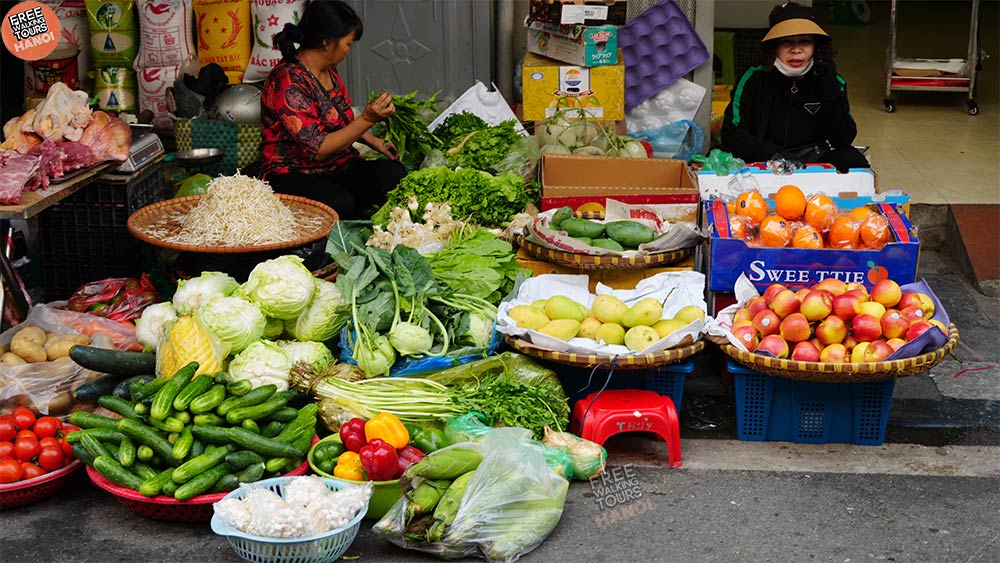 Exploring Vibrant Markets in Hanoi